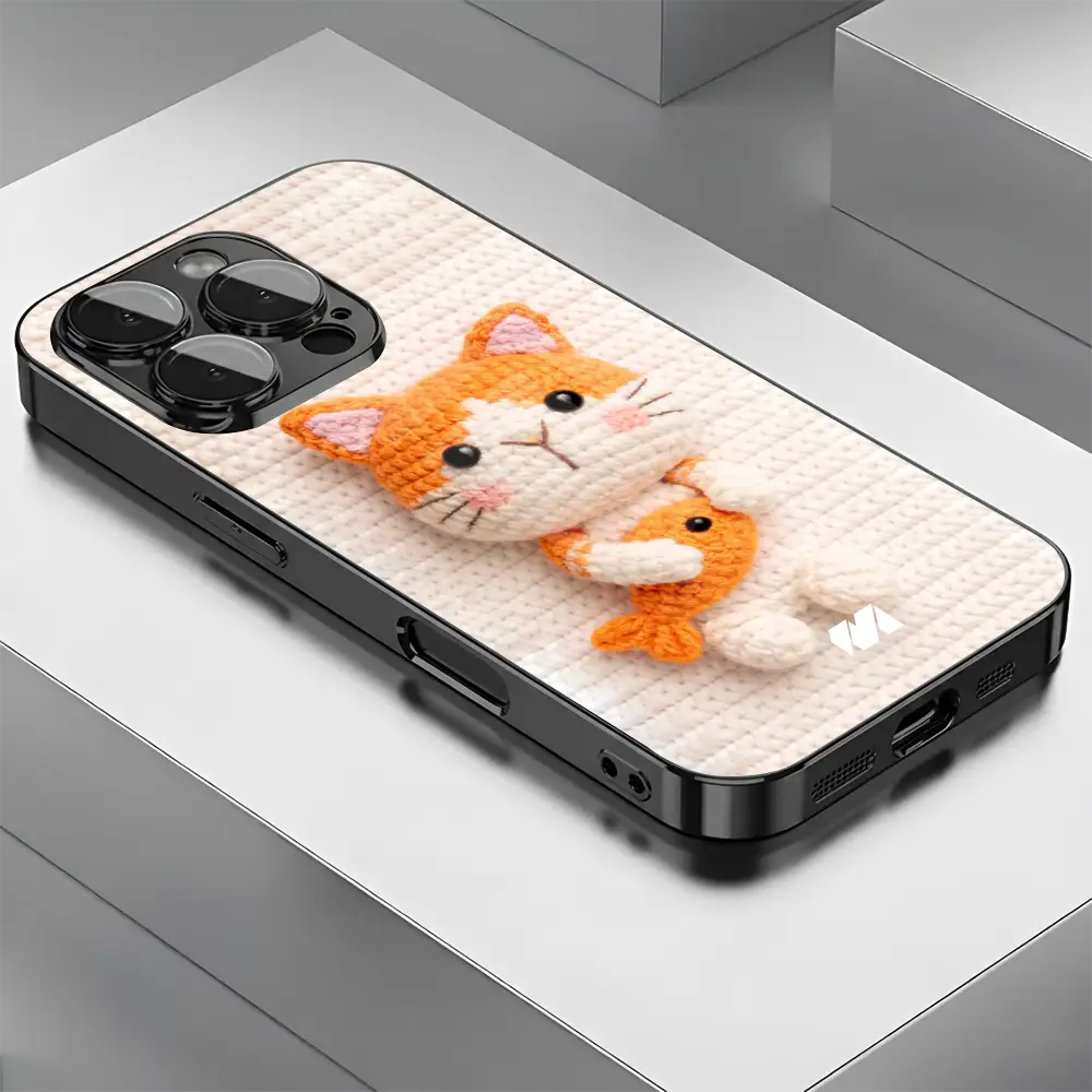 Hug Me Kitty - Prisma
